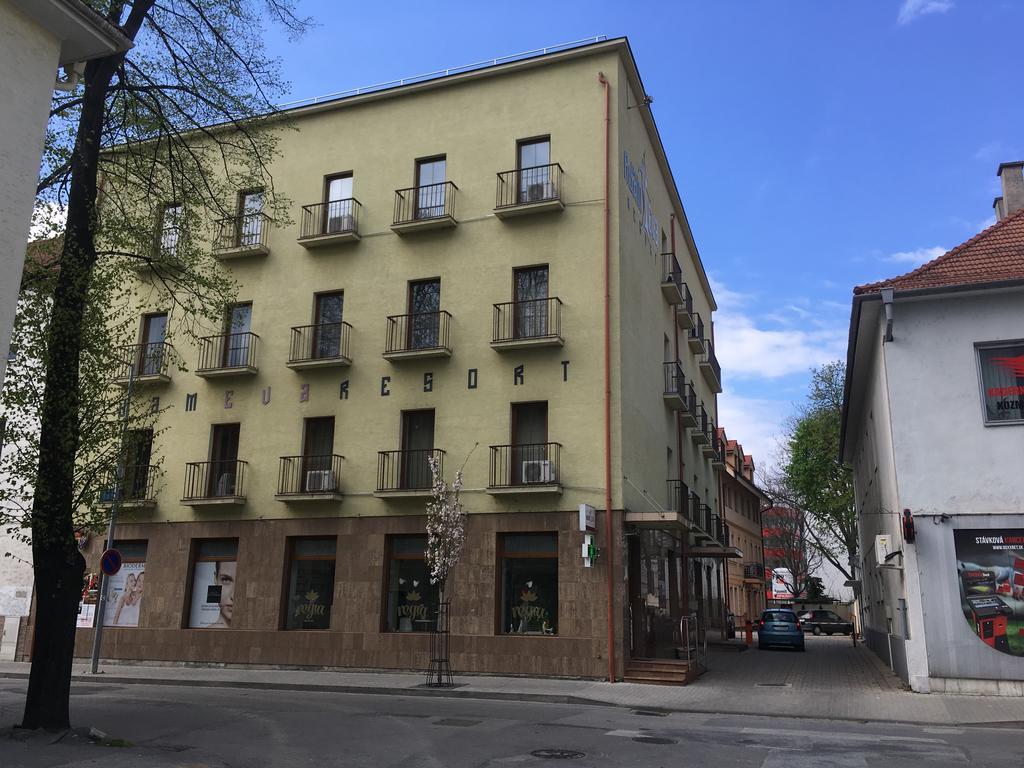 Apartman Darmon Πιεστάνυ Εξωτερικό φωτογραφία