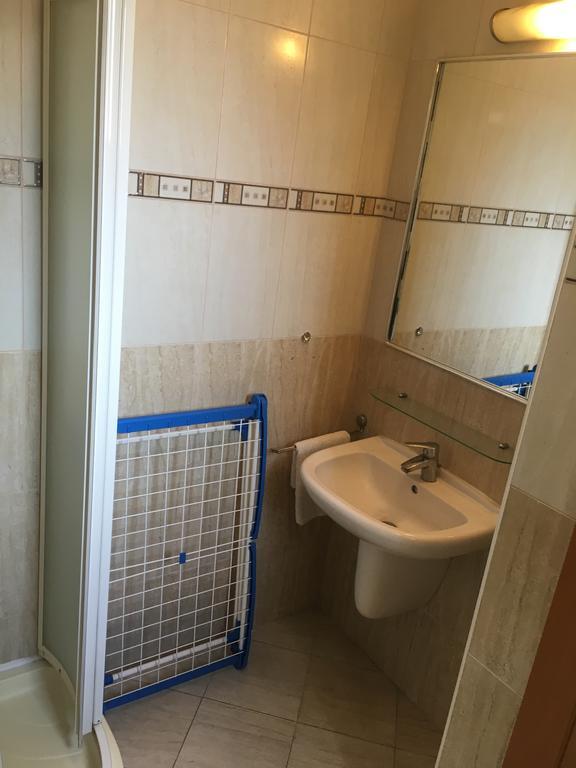 Apartman Darmon Πιεστάνυ Εξωτερικό φωτογραφία